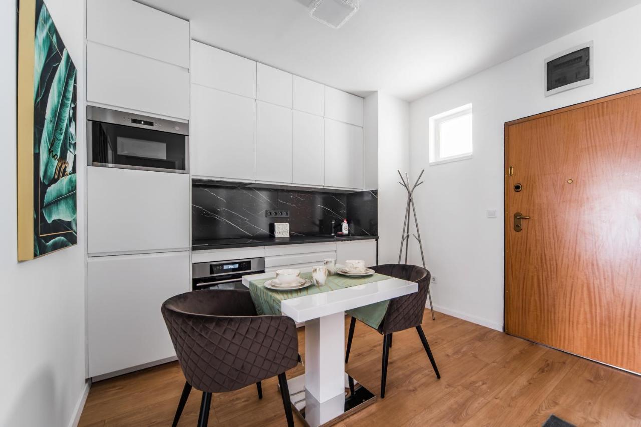 Akacfa 413 1 Bedroom Aircon Center Apartamento Budapeste